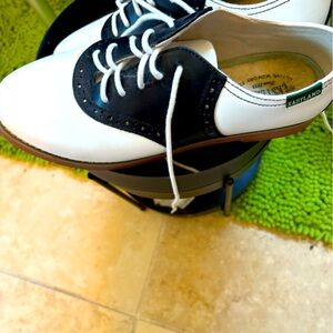 Eastland Women's Black and White Oxford Shoes